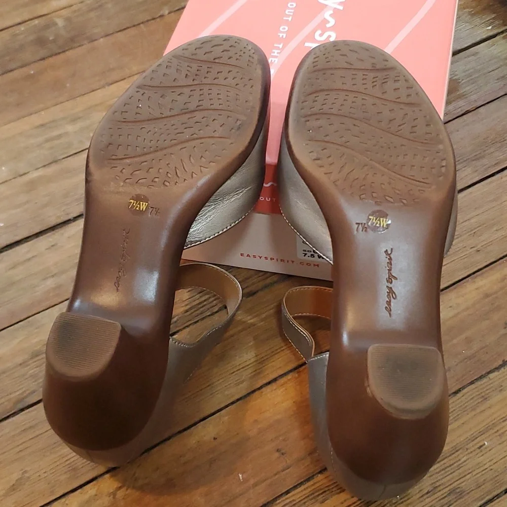 Women's Clarice Mary Jane Block Heel Dress Pumps - Picture 11 of 13